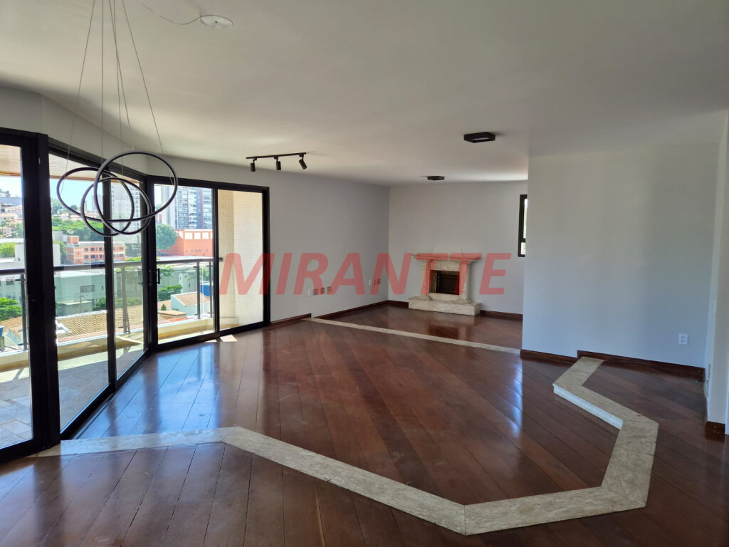 Apartamento de 217m² com 4 quartos em Santana