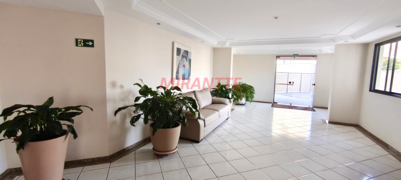Apartamento de 55m² com 2 quartos em Santa Teresinha