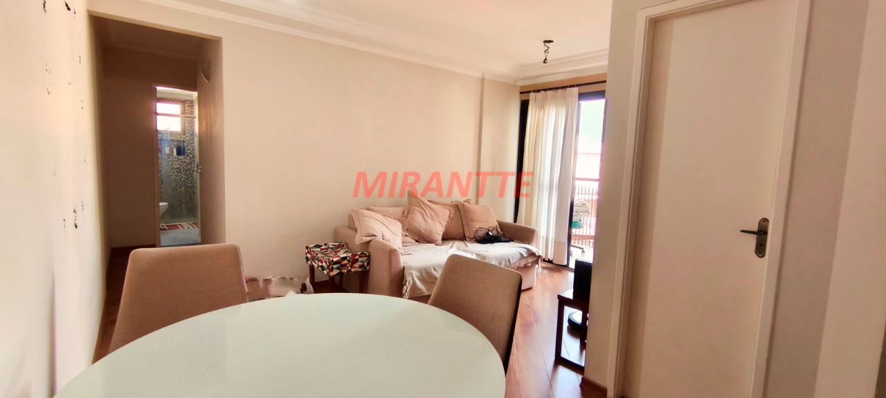 Apartamento de 55m² com 2 quartos em Santa Teresinha
