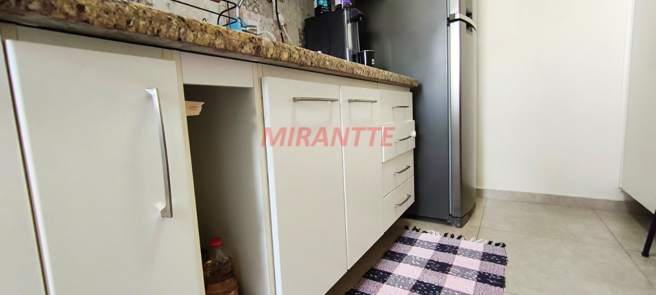 Apartamento de 55m² com 2 quartos em Santa Teresinha