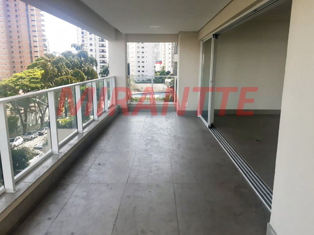 Apartamento de 264m² com 4 quartos em Santana