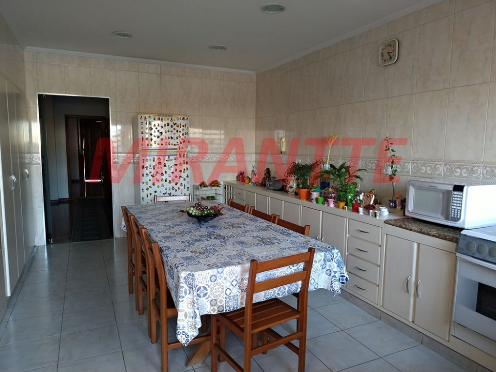 Sobrado de 346m² com 6 quartos em Casa Verde