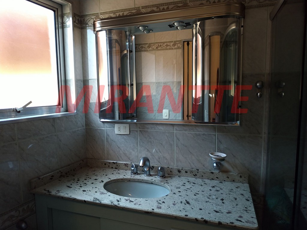 Sobrado de 346m² com 6 quartos em Casa Verde