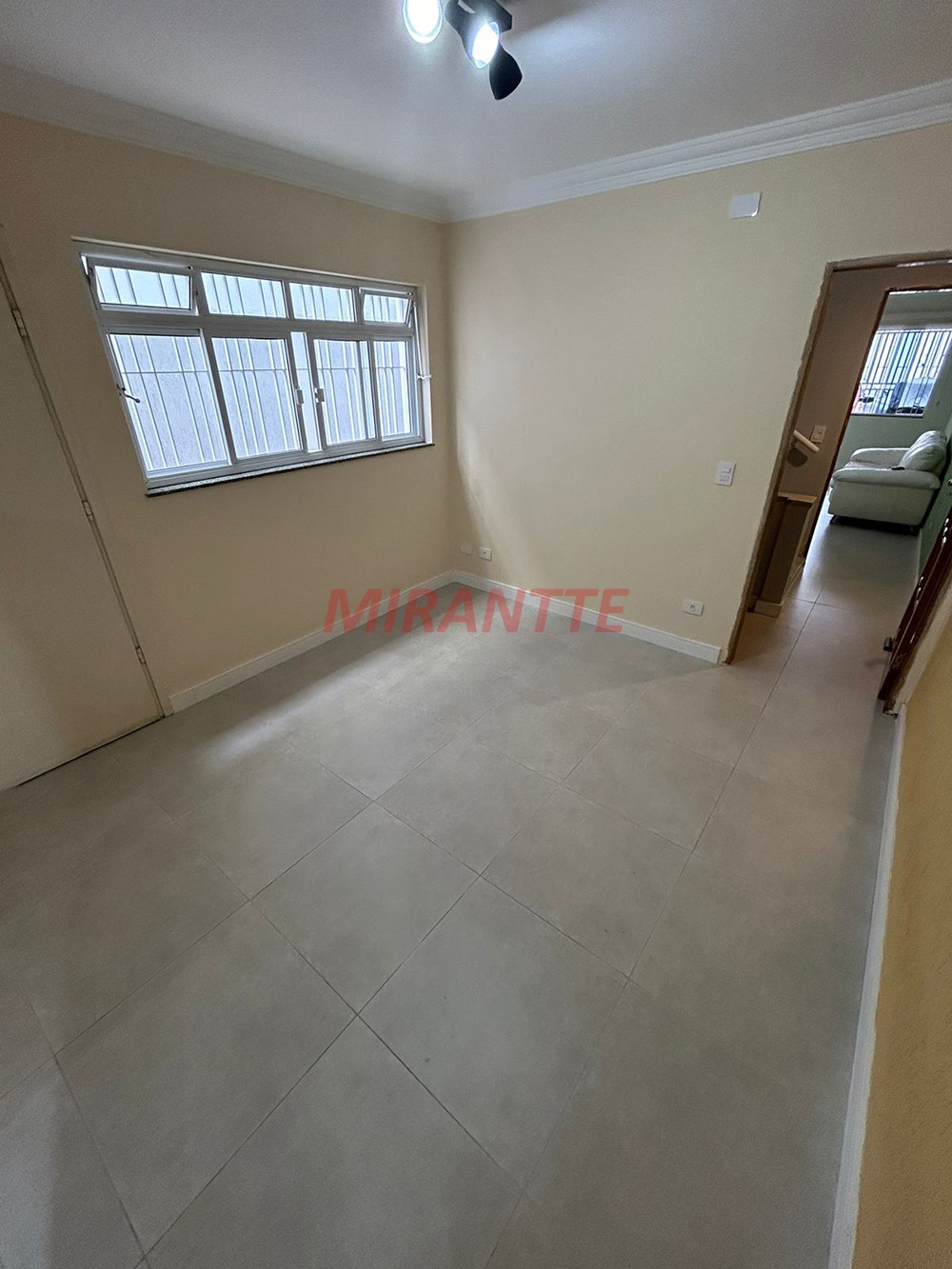 Sobrado de 150m² com 3 quartos em Santana