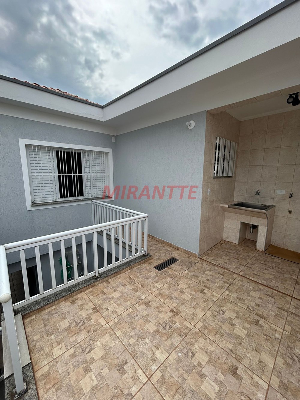 Sobrado de 150m² com 3 quartos em Santana