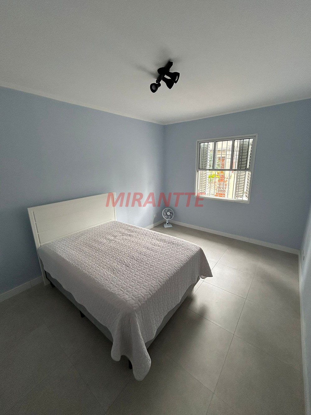 Sobrado de 150m² com 3 quartos em Santana