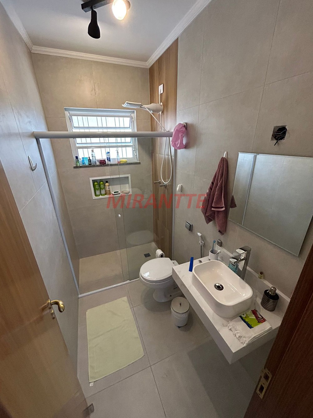 Sobrado de 150m² com 3 quartos em Santana
