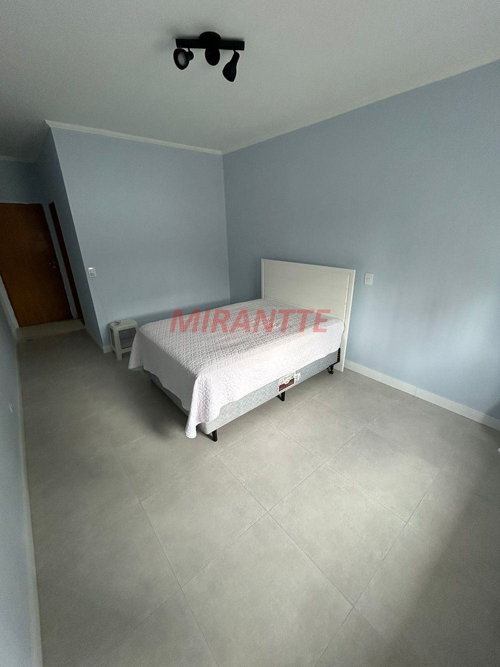 Sobrado de 150m² com 3 quartos em Santana