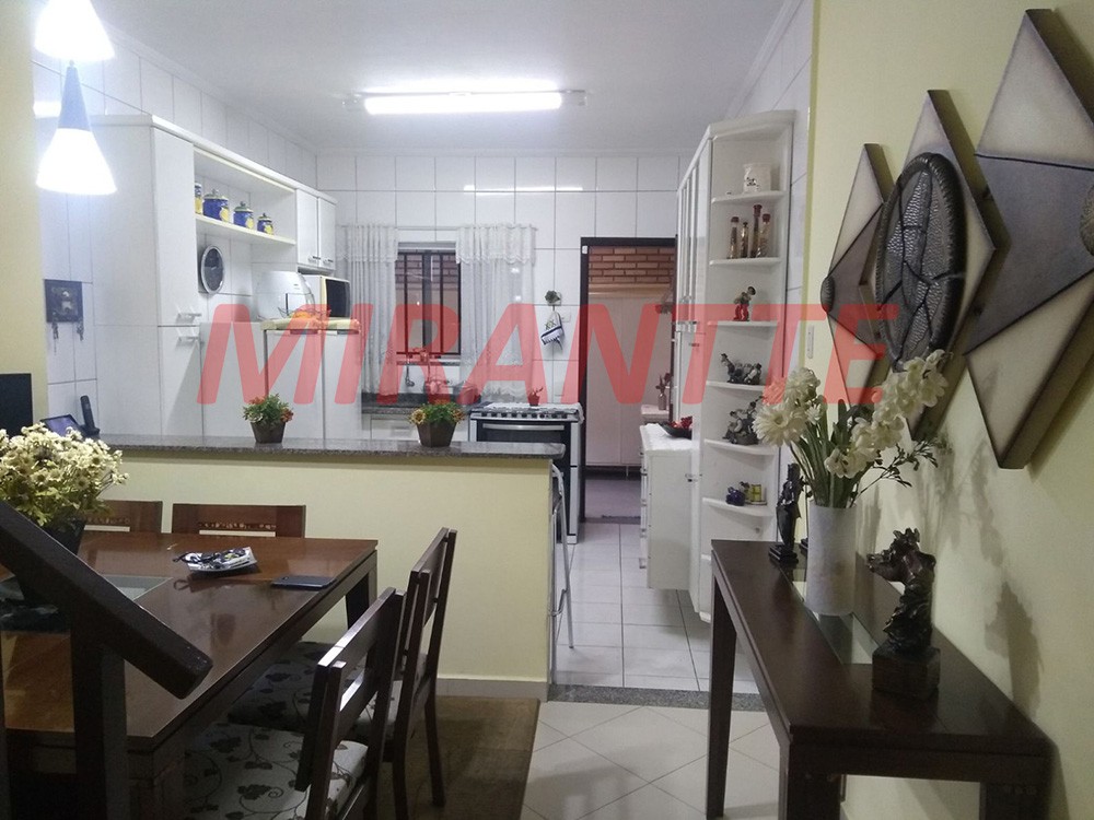 Sobrado de 93m² com 3 quartos em Jaçana