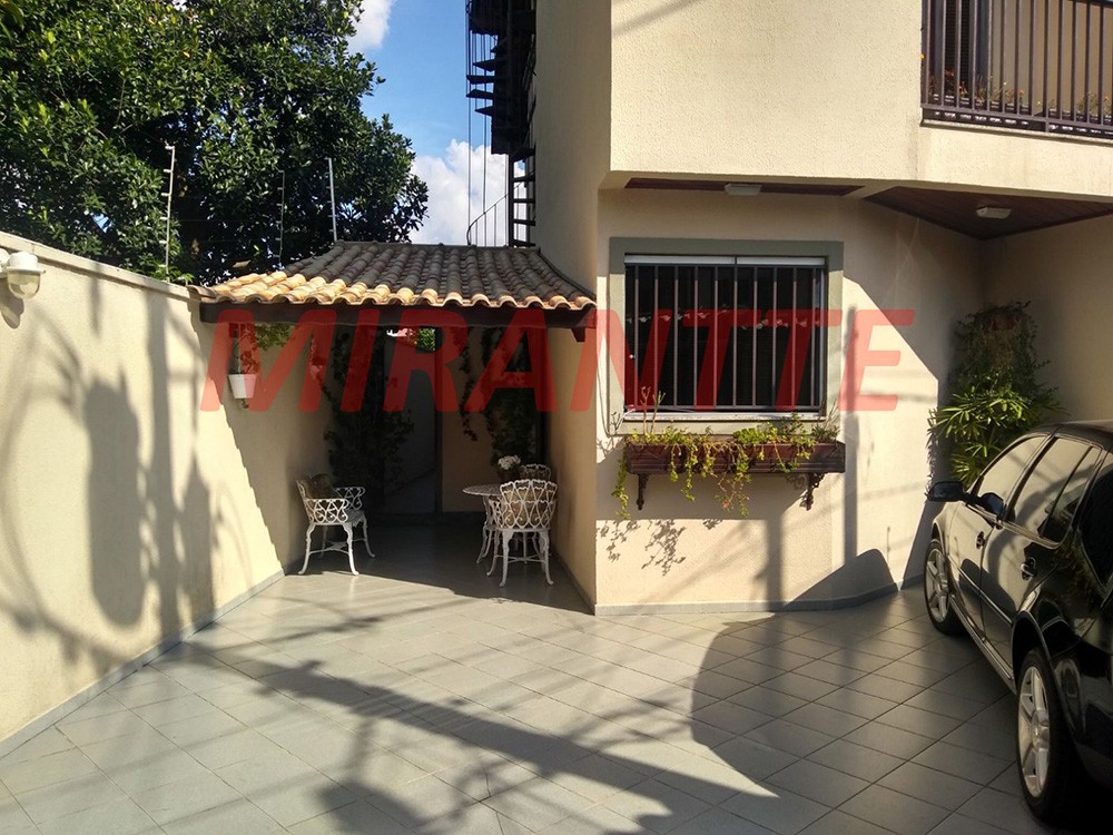 Sobrado de 93m² com 3 quartos em Jaçana