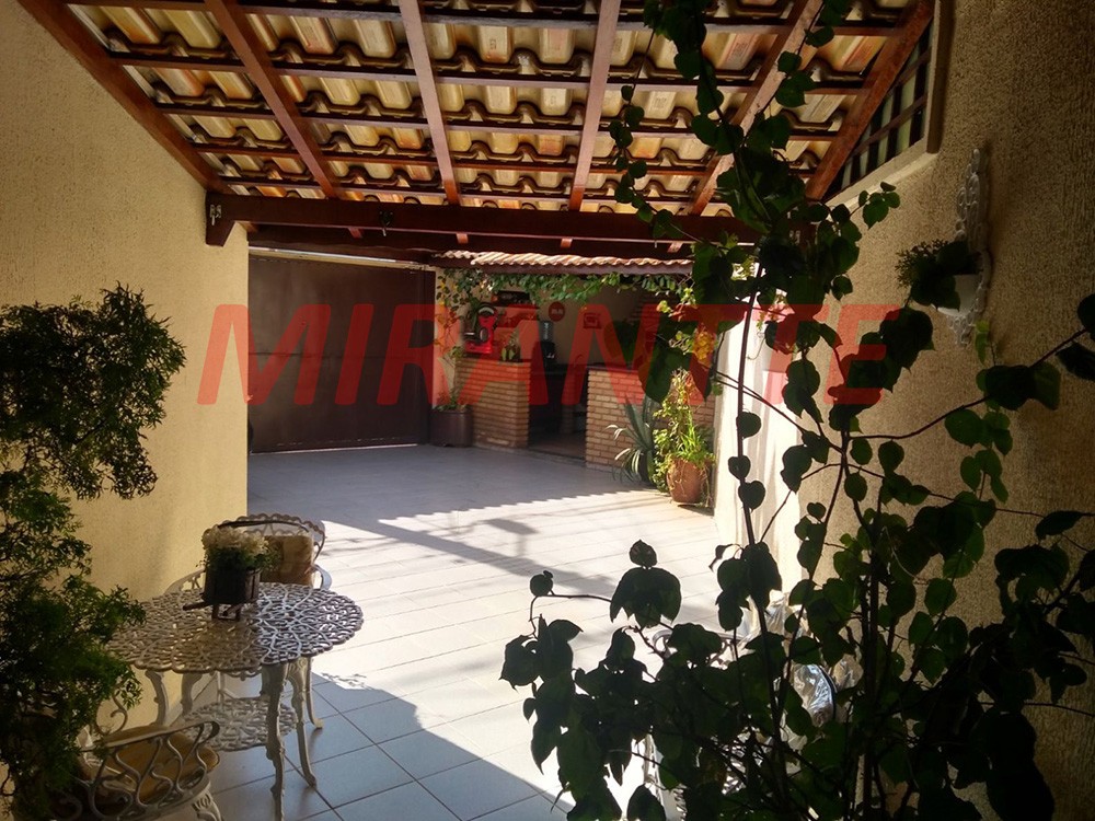 Sobrado de 93m² com 3 quartos em Jaçana