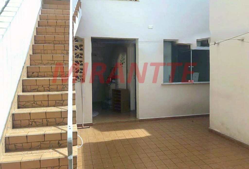 Sobrado de 150m² com 3 quartos em Água Fria