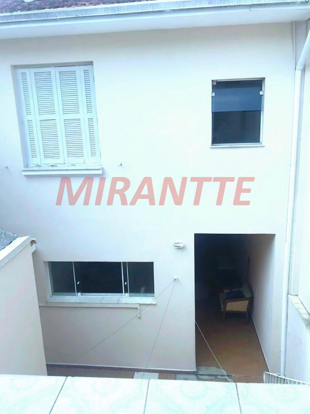 Sobrado de 150m² com 3 quartos em Água Fria