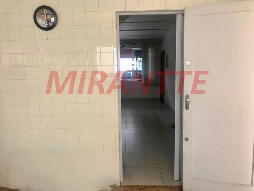 Sobrado de 150m² com 3 quartos em Água Fria