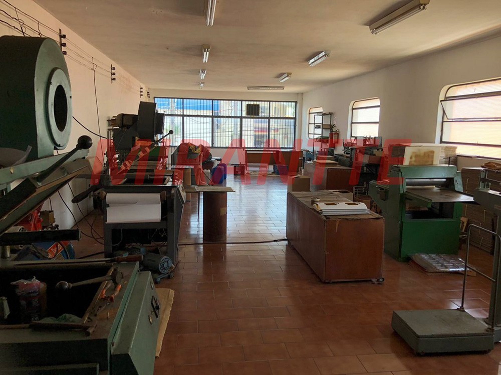 Comercial de 684m² em Lauzane Paulista