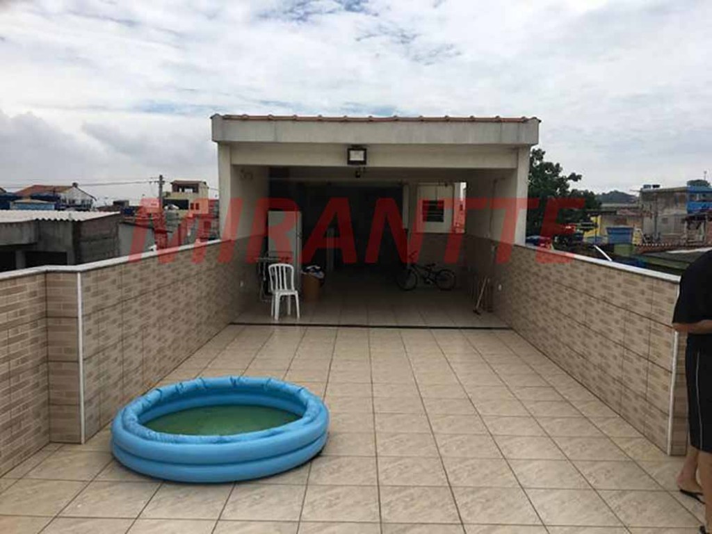 Sobrado de 200m² com 2 quartos em Conjunto Marcos Freire