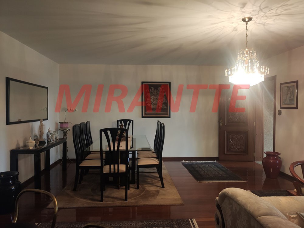 Sobrado de 340m² com 4 quartos em Vila Guilherme