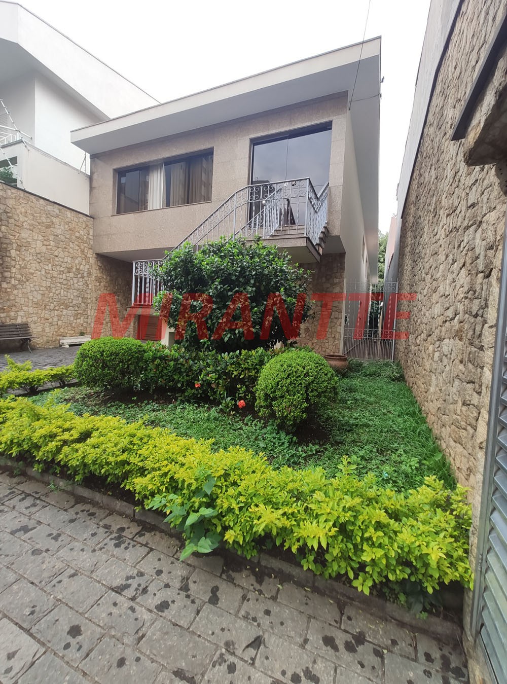 Sobrado de 340m² com 4 quartos em Vila Guilherme