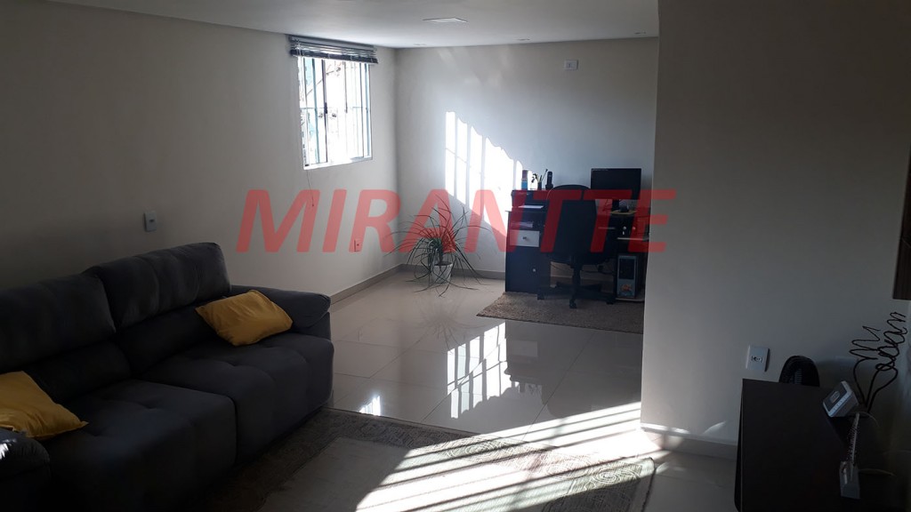 Sobrado de 180m² com 3 quartos em Vila Gustavo