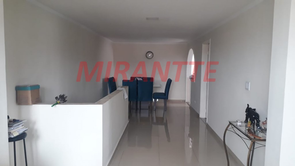 Sobrado de 180m² com 3 quartos em Vila Gustavo
