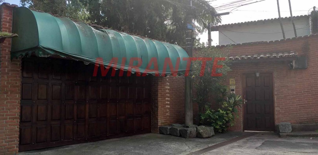 Terreno de 1298m² em Tremembe