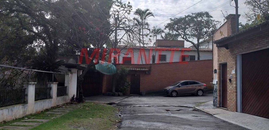 Terreno de 1298m² em Tremembe