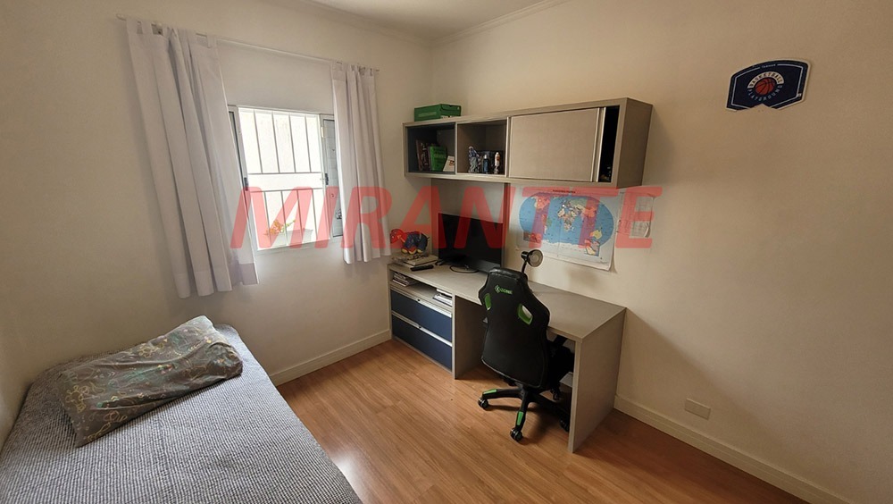 Sobrado de 305m² com 4 quartos em Tremembe