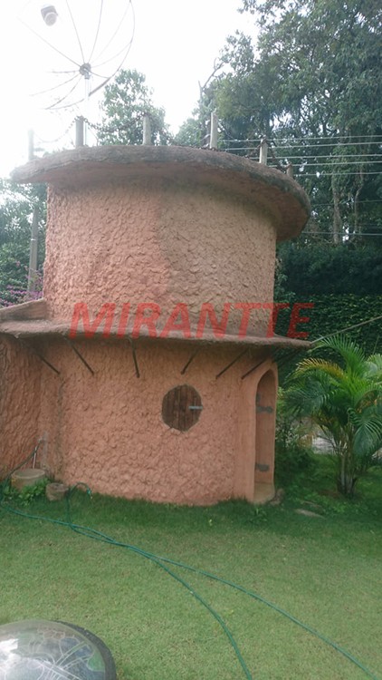 Casa terrea de 450m² com 2 quartos em Serra da Cantareira