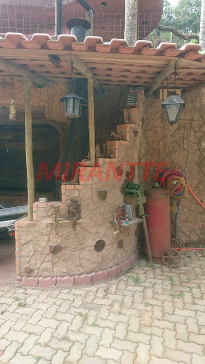 Casa terrea de 450m² com 2 quartos em Serra da Cantareira
