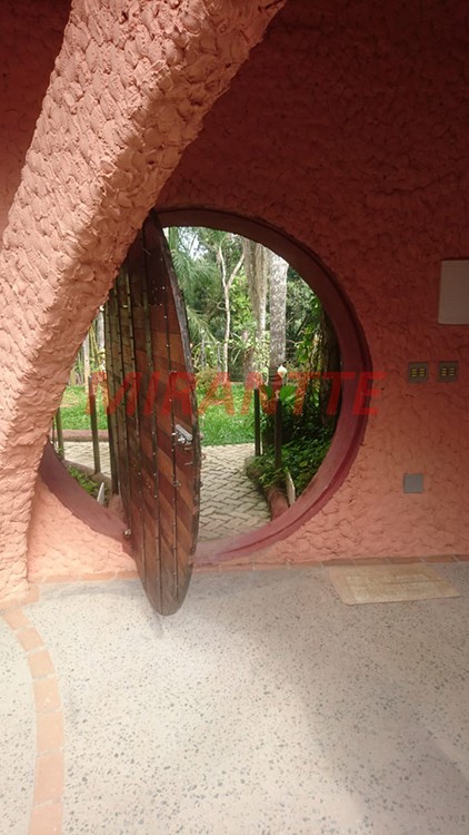 Casa terrea de 450m² com 2 quartos em Serra da Cantareira