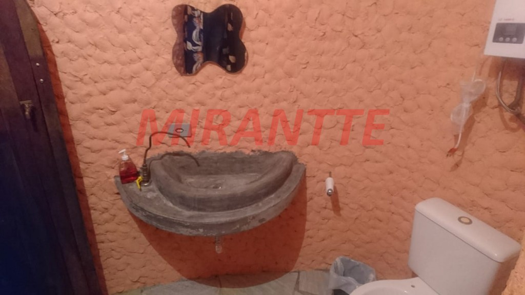 Casa terrea de 450m² com 2 quartos em Serra da Cantareira