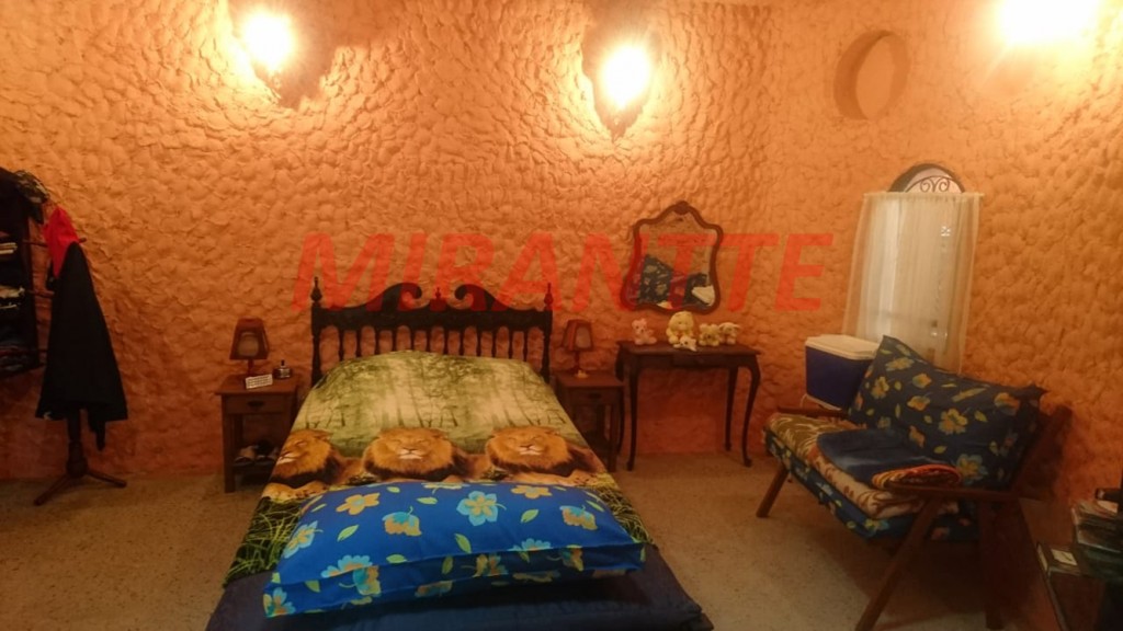 Casa terrea de 450m² com 2 quartos em Serra da Cantareira