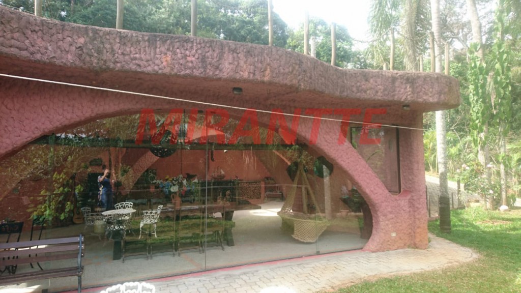 Casa terrea de 450m² com 2 quartos em Serra da Cantareira