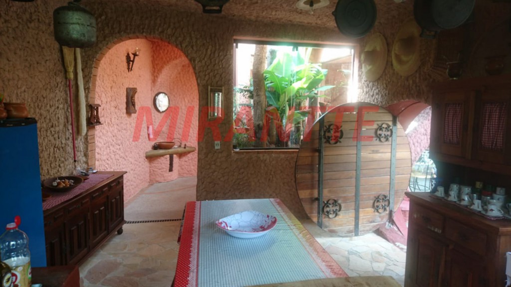 Casa terrea de 450m² com 2 quartos em Serra da Cantareira