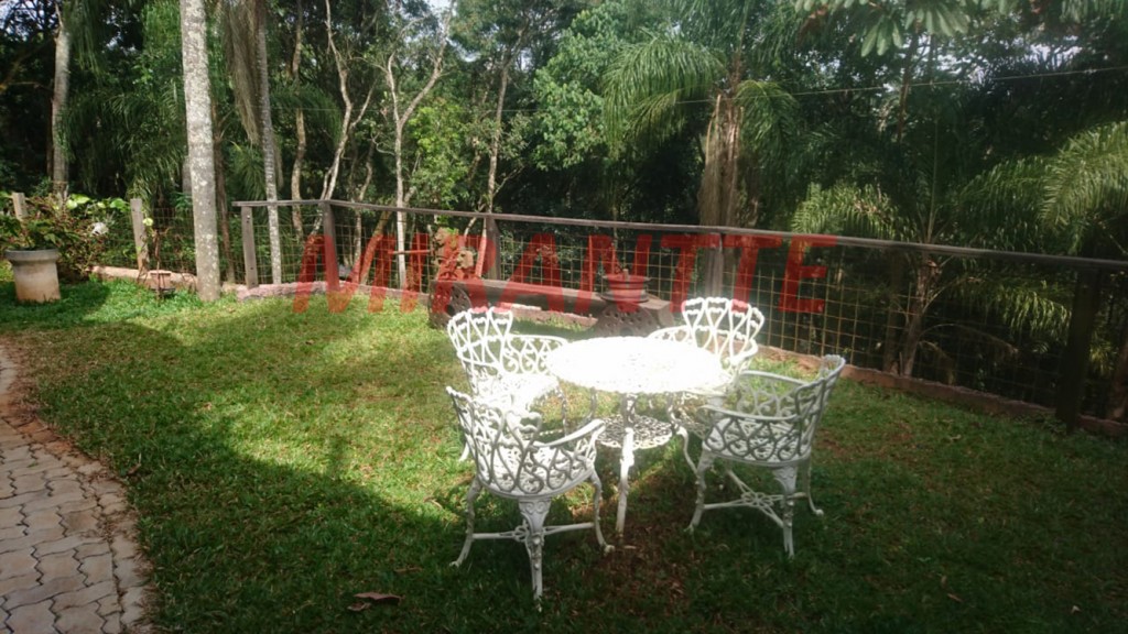 Casa terrea de 450m² com 2 quartos em Serra da Cantareira