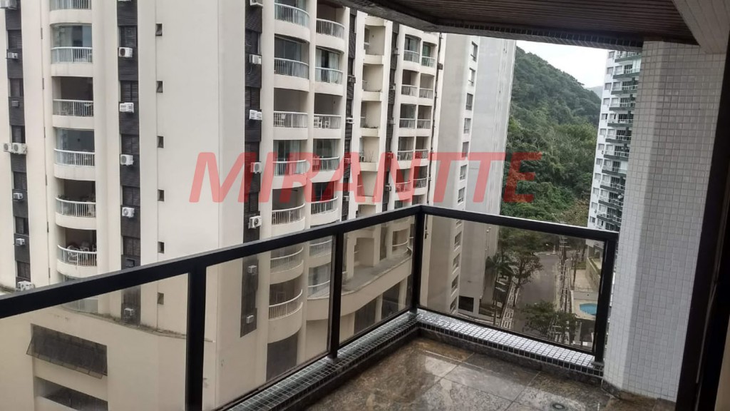Apartamento de 225m² com 5 quartos em Pitangueiras