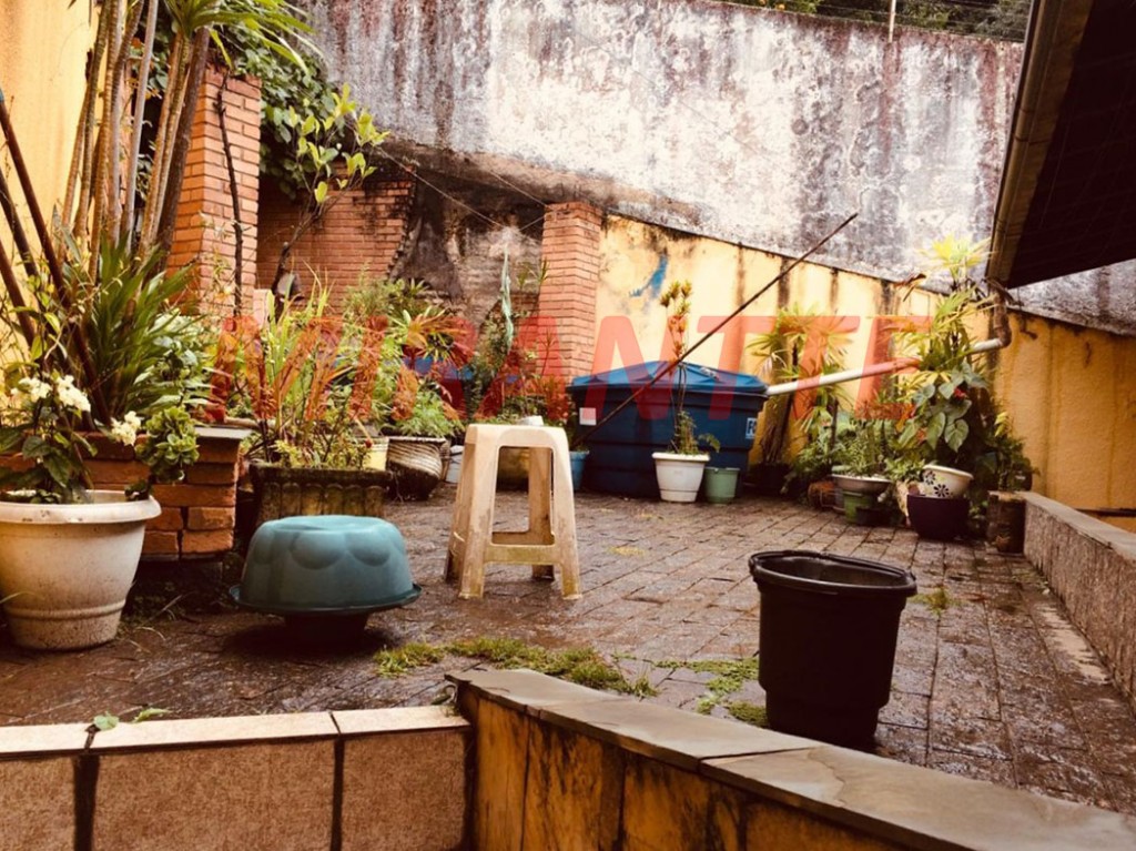 Sobrado de 319m² com 4 quartos em Horto Florestal