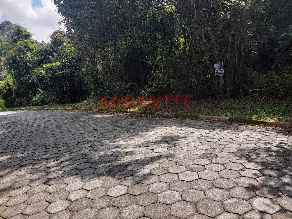 Terreno de 5037m² em Serra da Cantareira