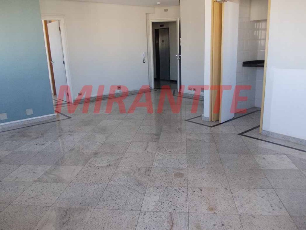 Comercial de 195m² em Água Fria