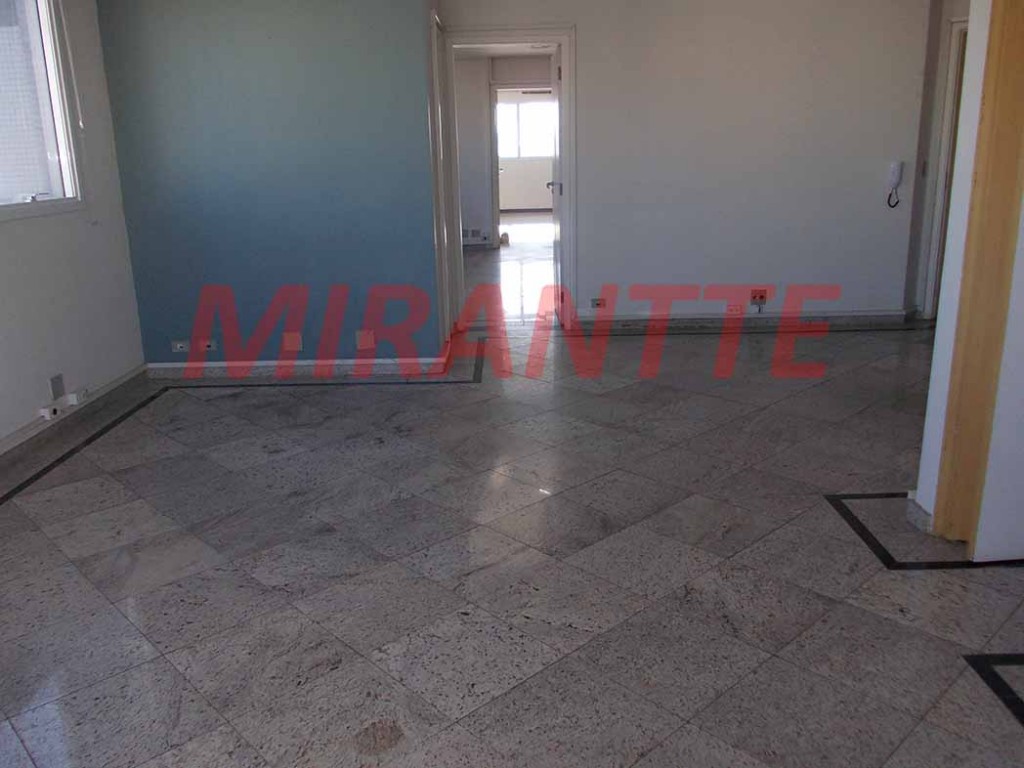 Comercial de 195m² em Água Fria