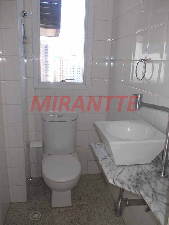 Comercial de 195m² em Água Fria