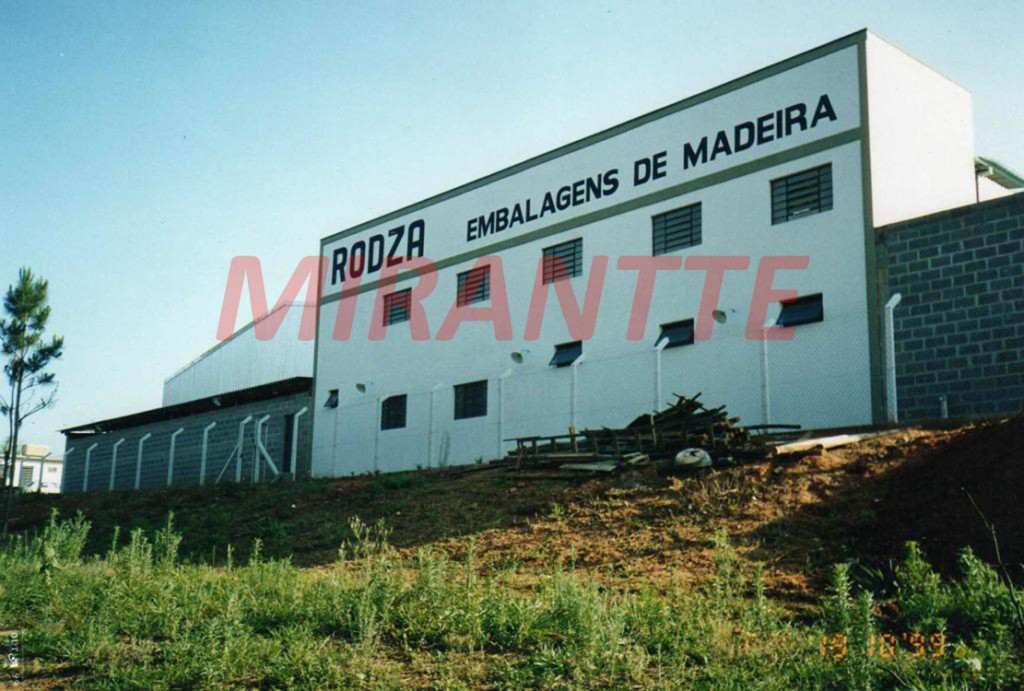 Galpao de 1200m² em CENTRO