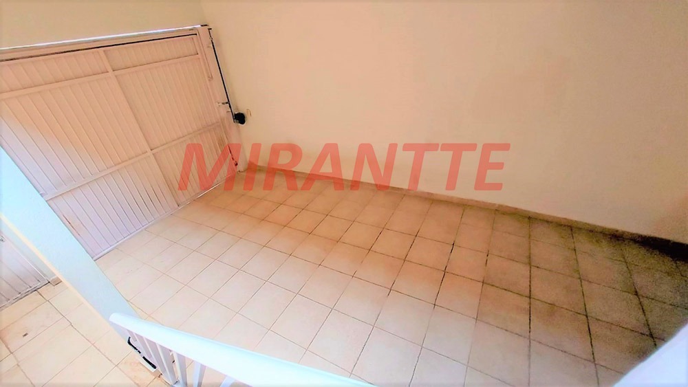 Sobrado de 207m² com 3 quartos em Vila Nivi