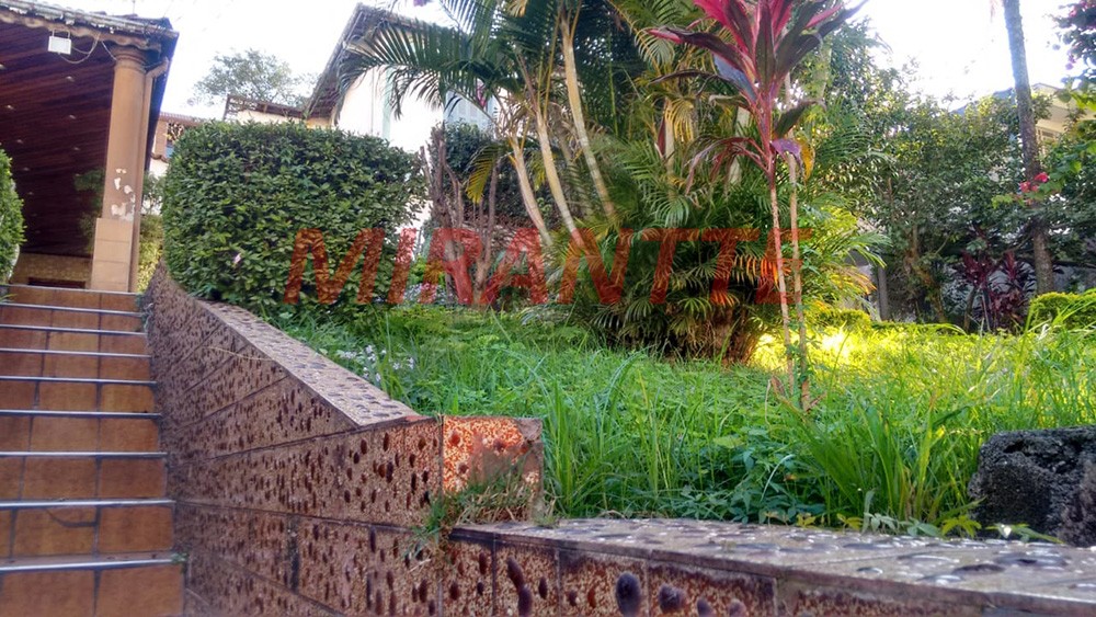 Terreno de 447m² em Santana