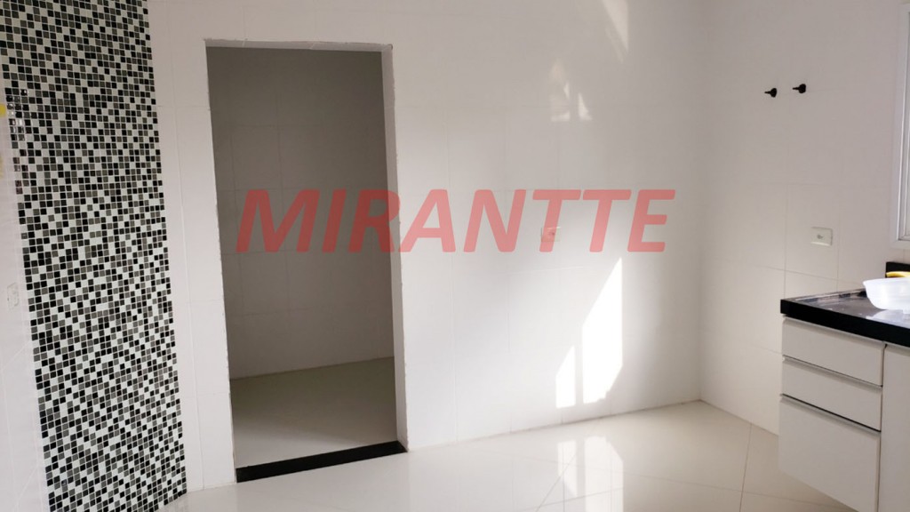 Sobrado de 380m² com 4 quartos em Vila Rosália