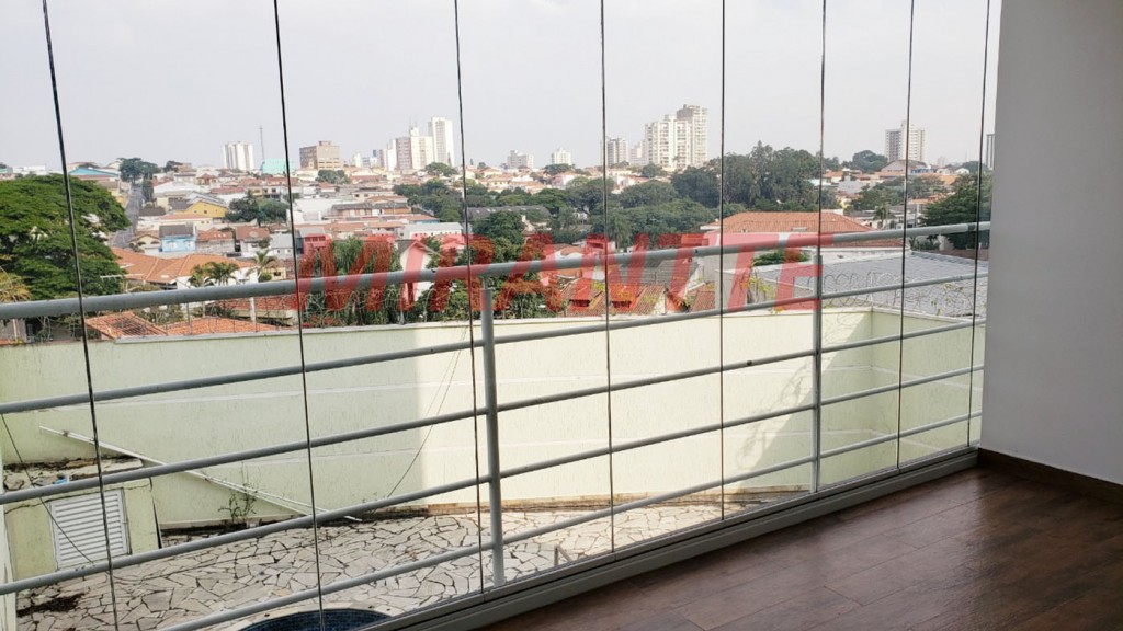 Sobrado de 380m² com 4 quartos em Vila Rosália
