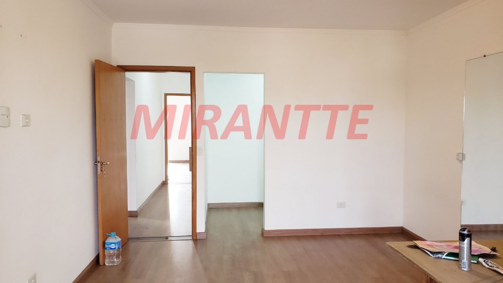 Sobrado de 380m² com 4 quartos em Vila Rosália