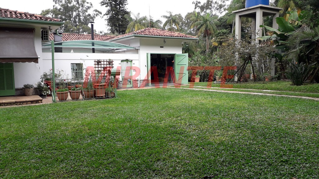 Chácara com 6 quartos em Horto Florestal