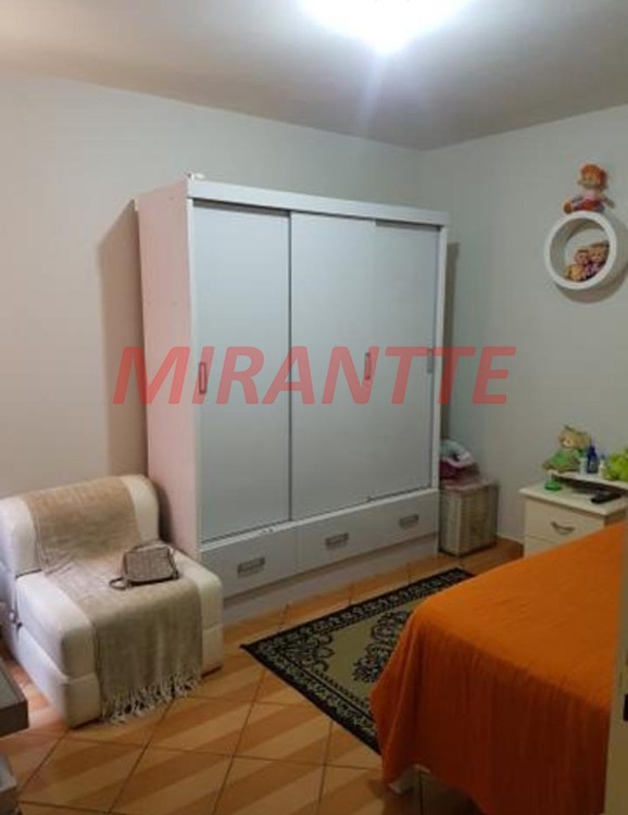 Sobrado de 243m² com 3 quartos em VILA SANTA LUZIA