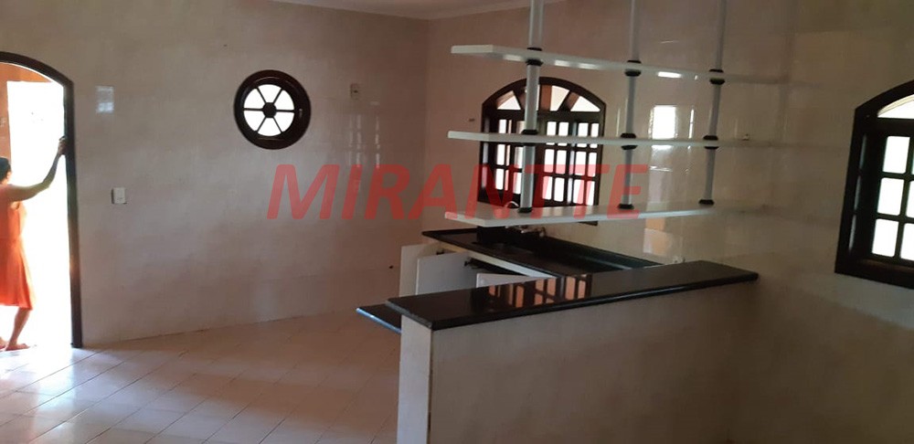 ChÁcara de 210m² com 2 quartos em Guapiaçu